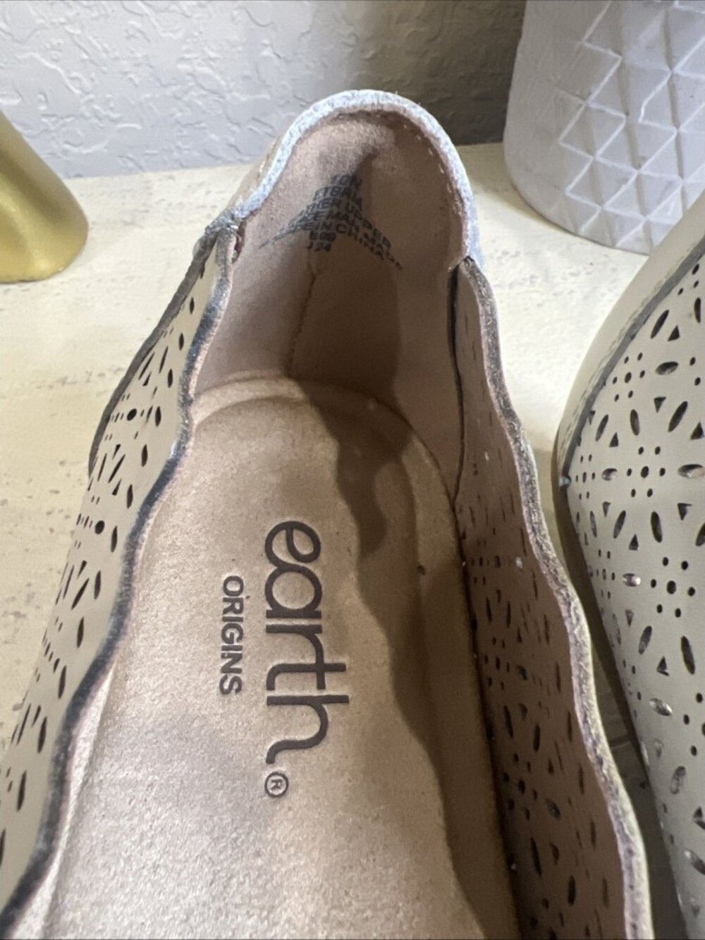 Earth Origins Geometric Ivory Slip-On Shoes Women Size 10N - Picture 11 of 12